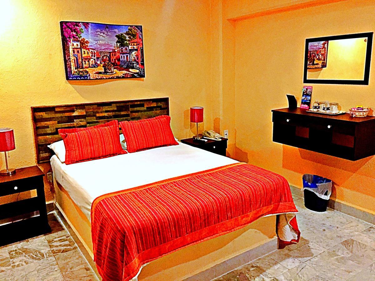Hotel Versalles Suites Cancún Extérieur photo